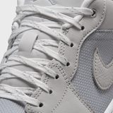 Air Jordan 1 Low SE OFF WHITE/LT SMOKE GREY-SOFT PEARL IO2049-100
