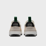 Nike General Purpose Shoe Summit White/Pine Green/University Gold DA6672-100