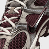 Nike V5 RNR BURGUNDY CRUSH/BLACK-COLLEGE GREY HJ5228-600