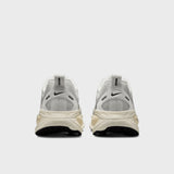 Nike Vomero 18 SUMMIT WHITE/BLACK-COCONUT MILK HM6803-101