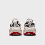 Nike Vomero Plus SAIL/SAIL-UNIVERSITY RED-LT OREWOOD BRN IR0032-100