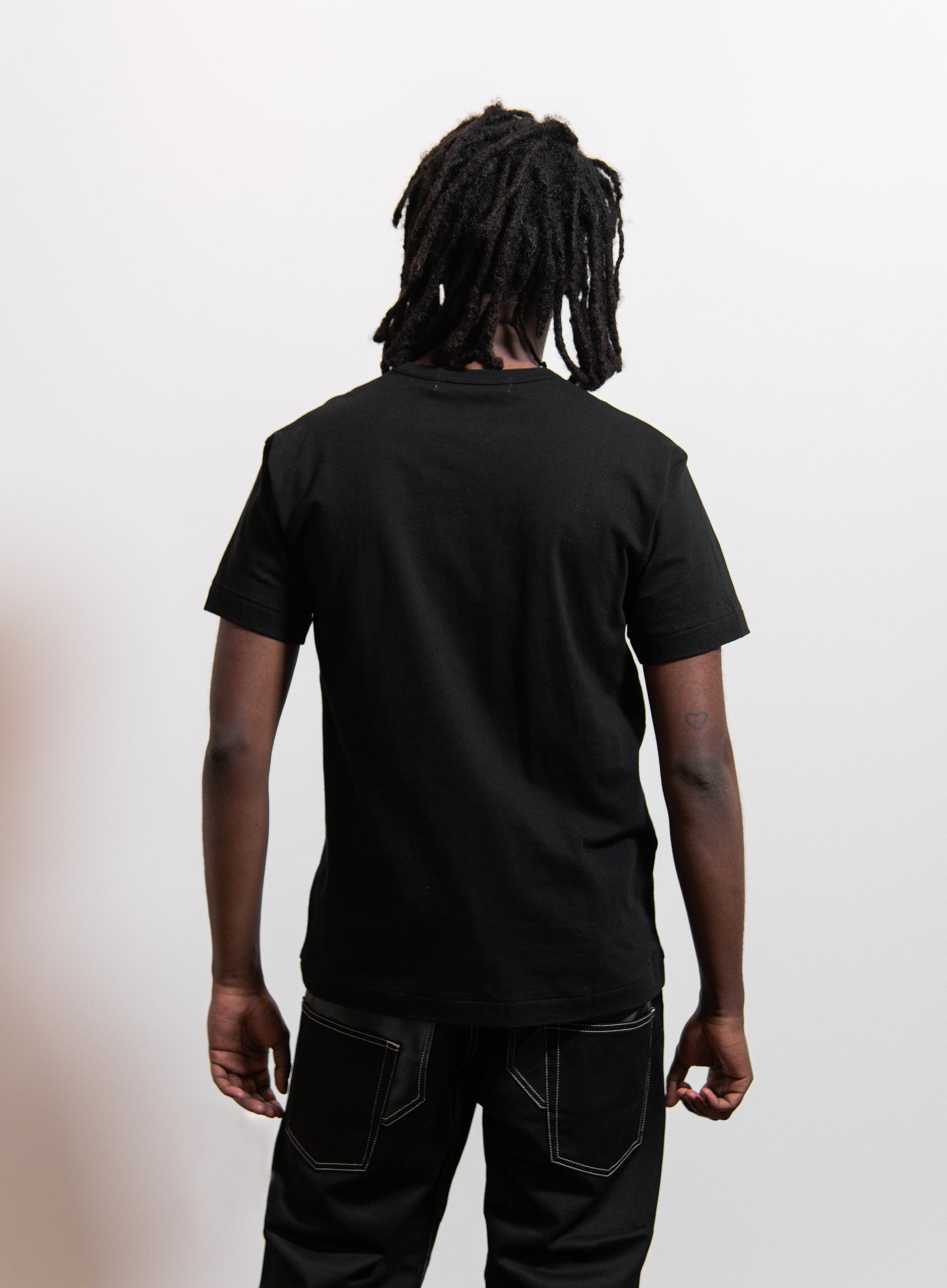 Comme des Garcons PLAY Emblem Tee Black/Red – NOMAD