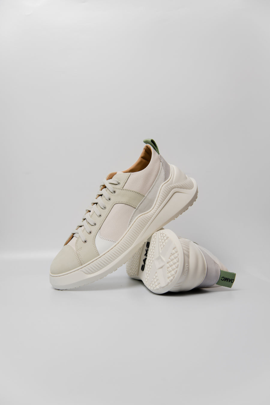 Free Solo Low Top Sneaker Grey/White