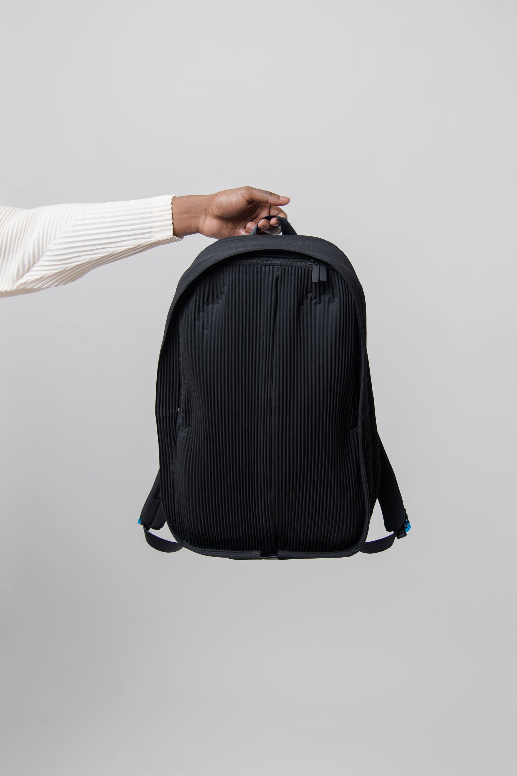 Pleated Backpack Black AG401-15 – NOMAD