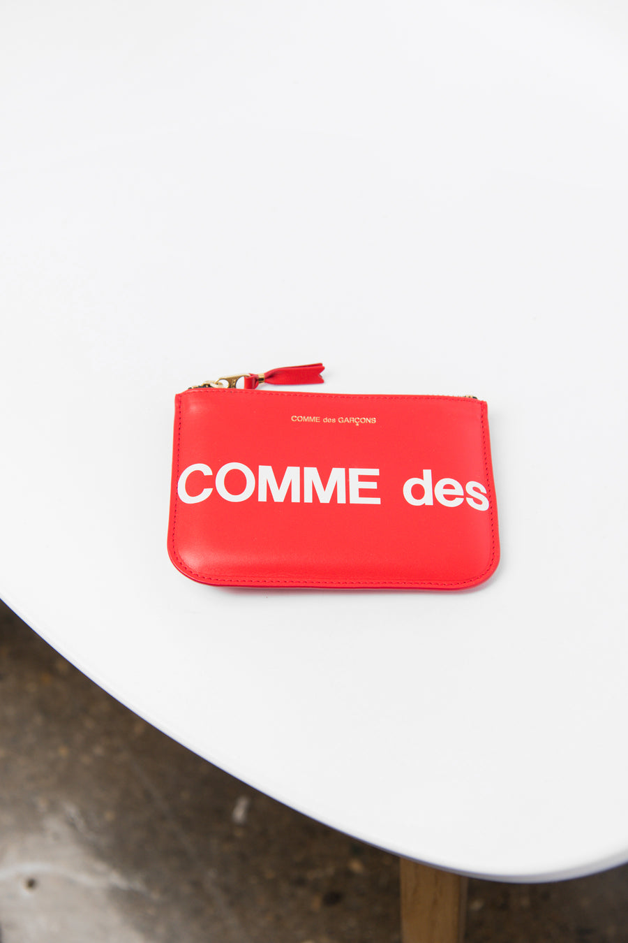 Huge Logo Zip Pouch Red SA8100HL